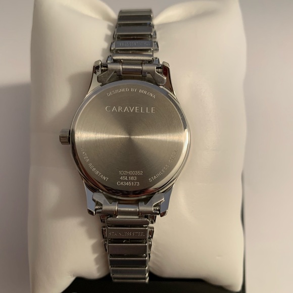 Traditional two-tone Caravelle Bolova Women watch - Picture 3 of 3